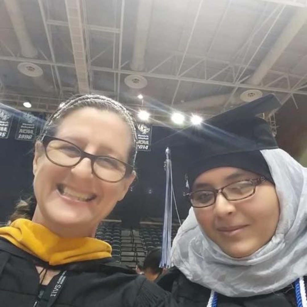 Meet your Posher, Dalia